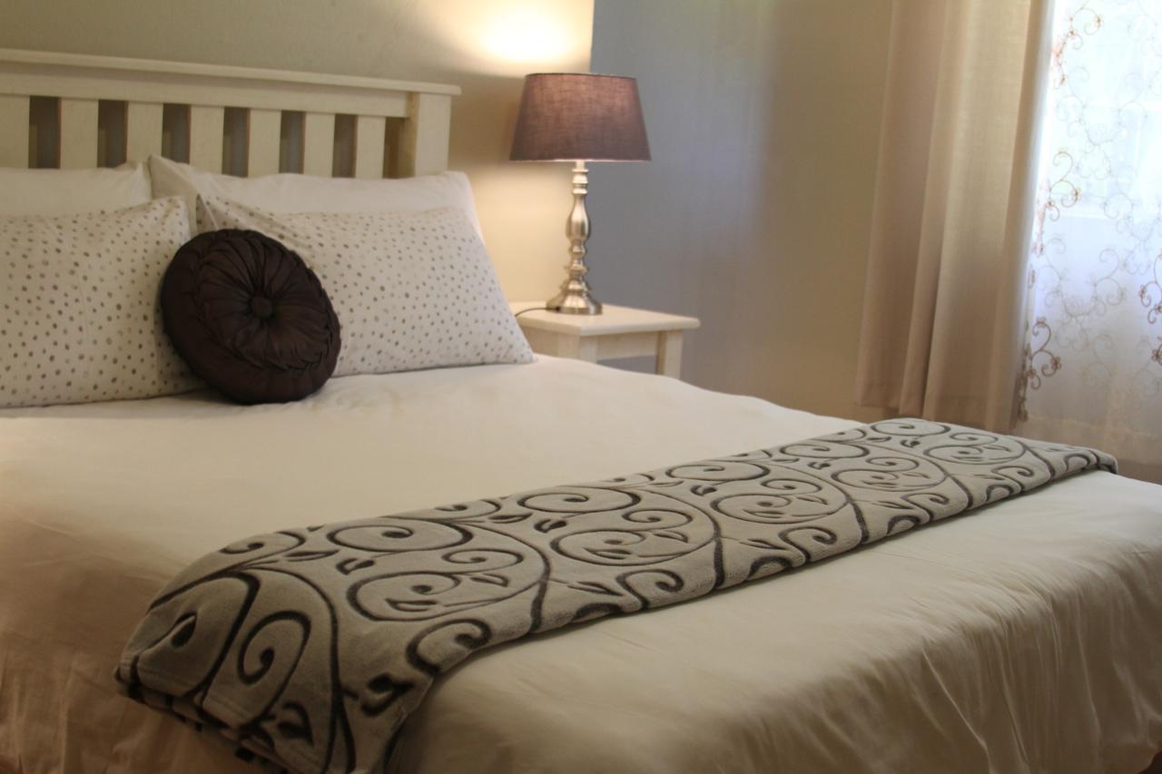 Ripple Hill Hotel Patensie ภายนอก รูปภาพ