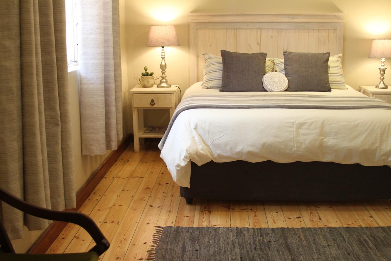 Ripple Hill Hotel Patensie ภายนอก รูปภาพ
