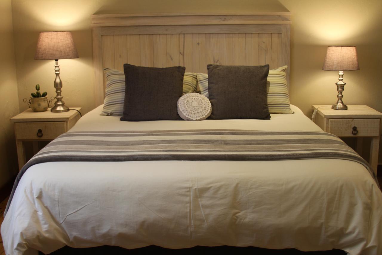 Ripple Hill Hotel Patensie ภายนอก รูปภาพ