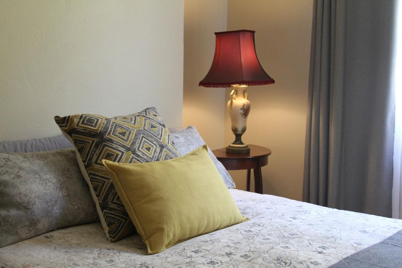 Ripple Hill Hotel Patensie ภายนอก รูปภาพ